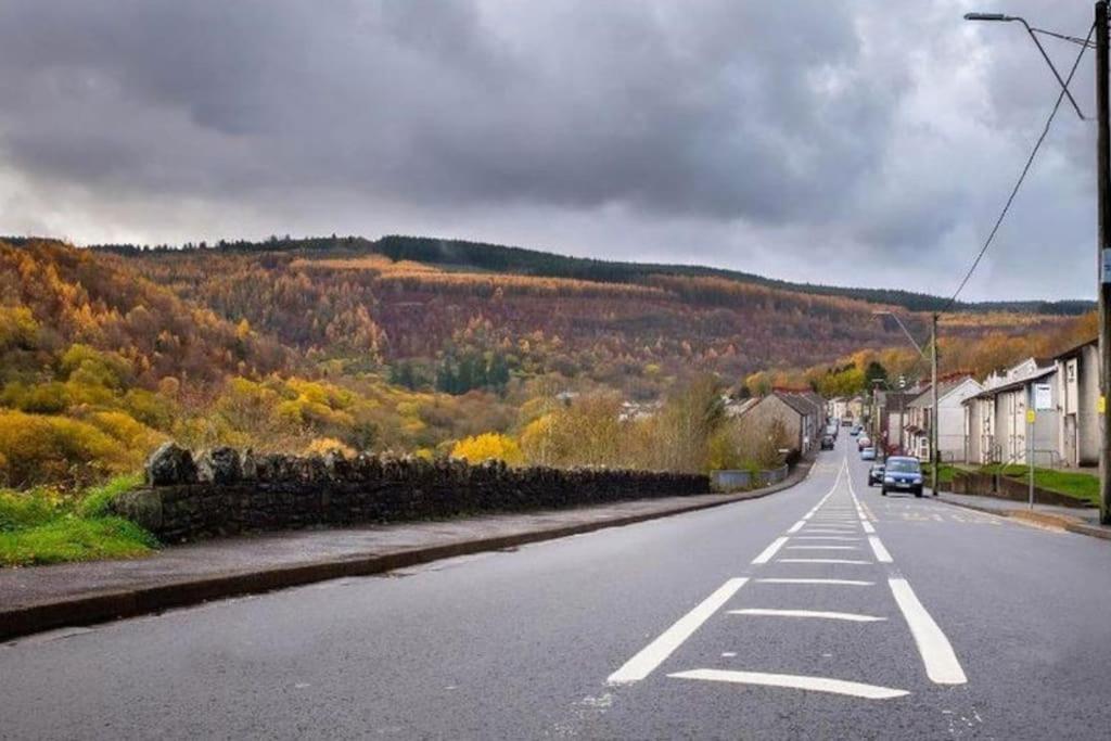 Brynhyfryd Cottage Aberaman Esterno foto